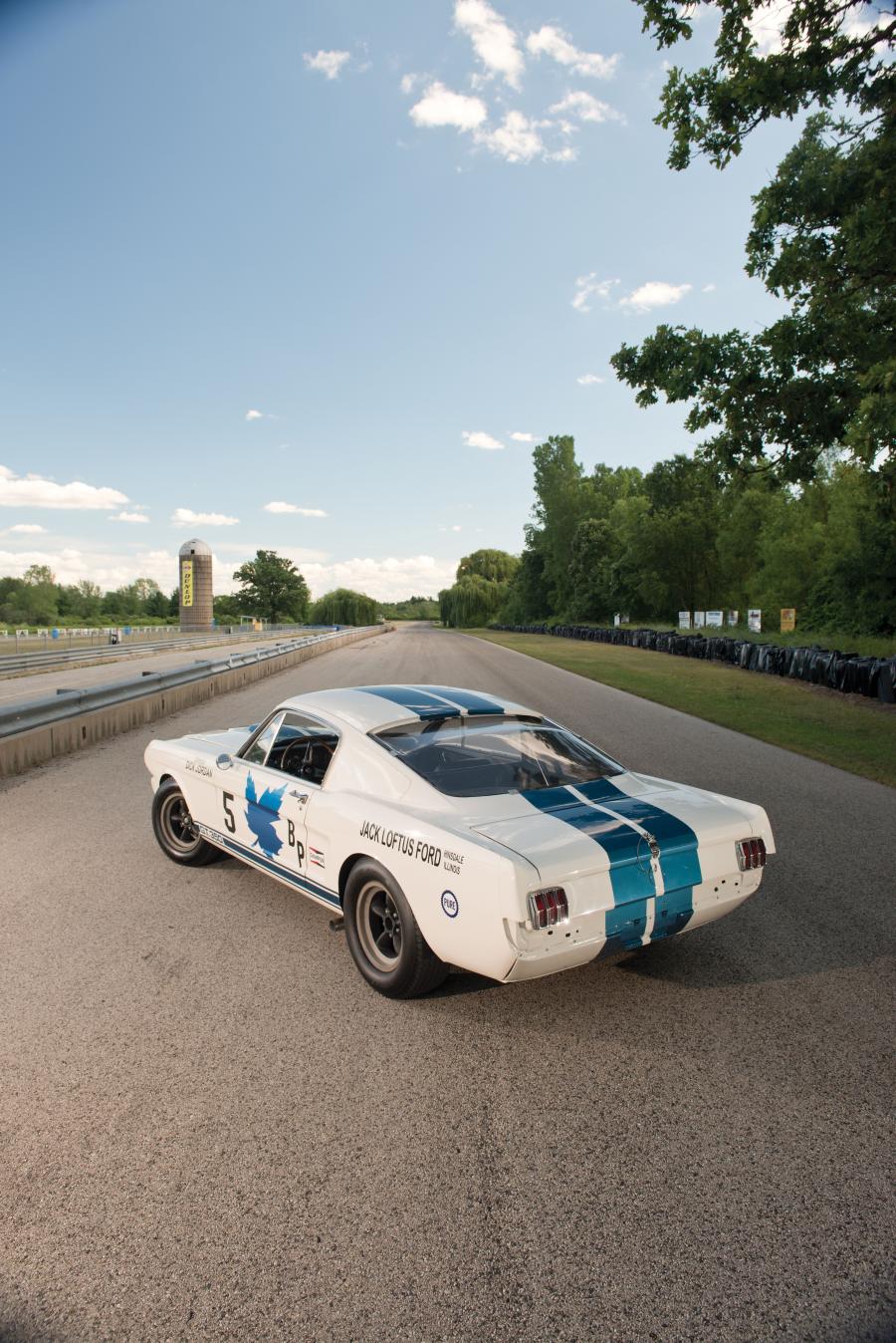  Shelby GT350 R 1965 года  (фото 35 из 95)